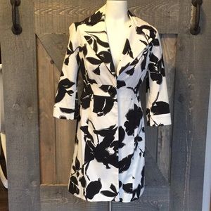 White house Black market trench coat